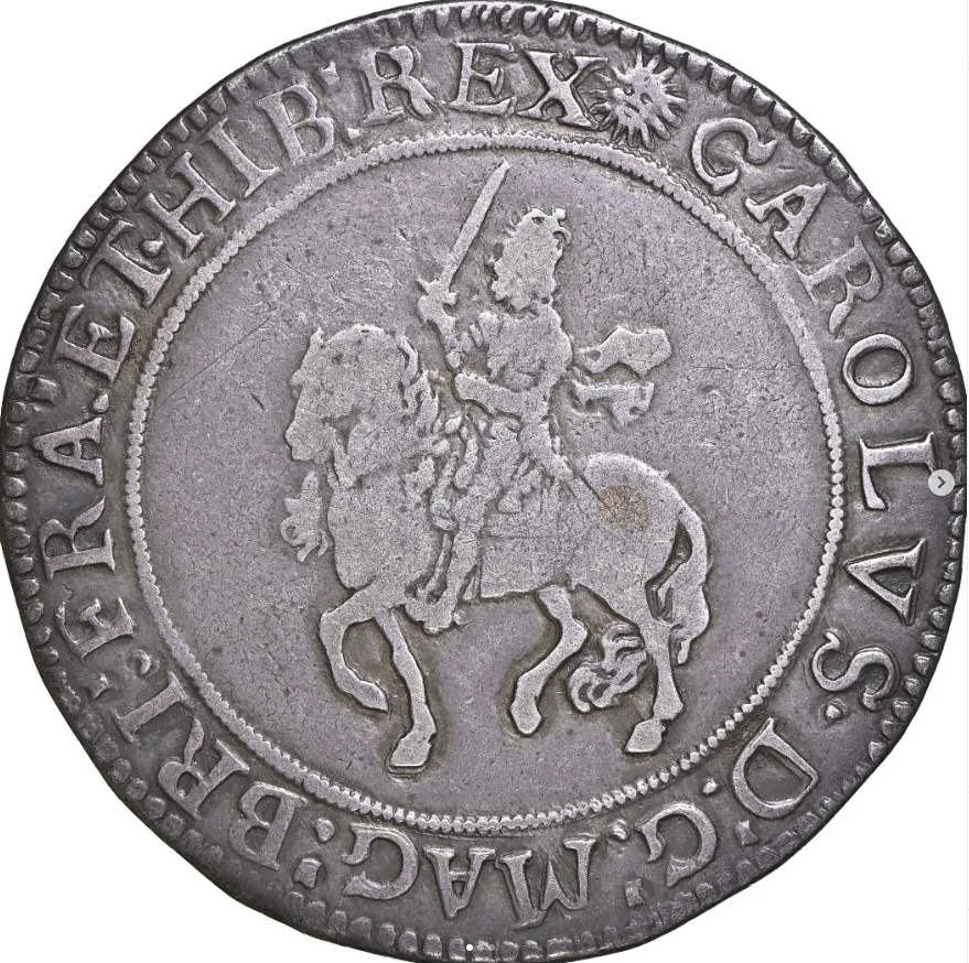 1645-1646 AR Crown - mounted king type, sun mintmark - obverse