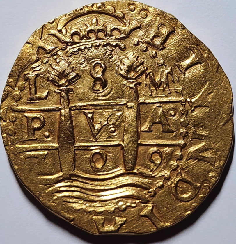 1709 8 Escudos Cob - obverse